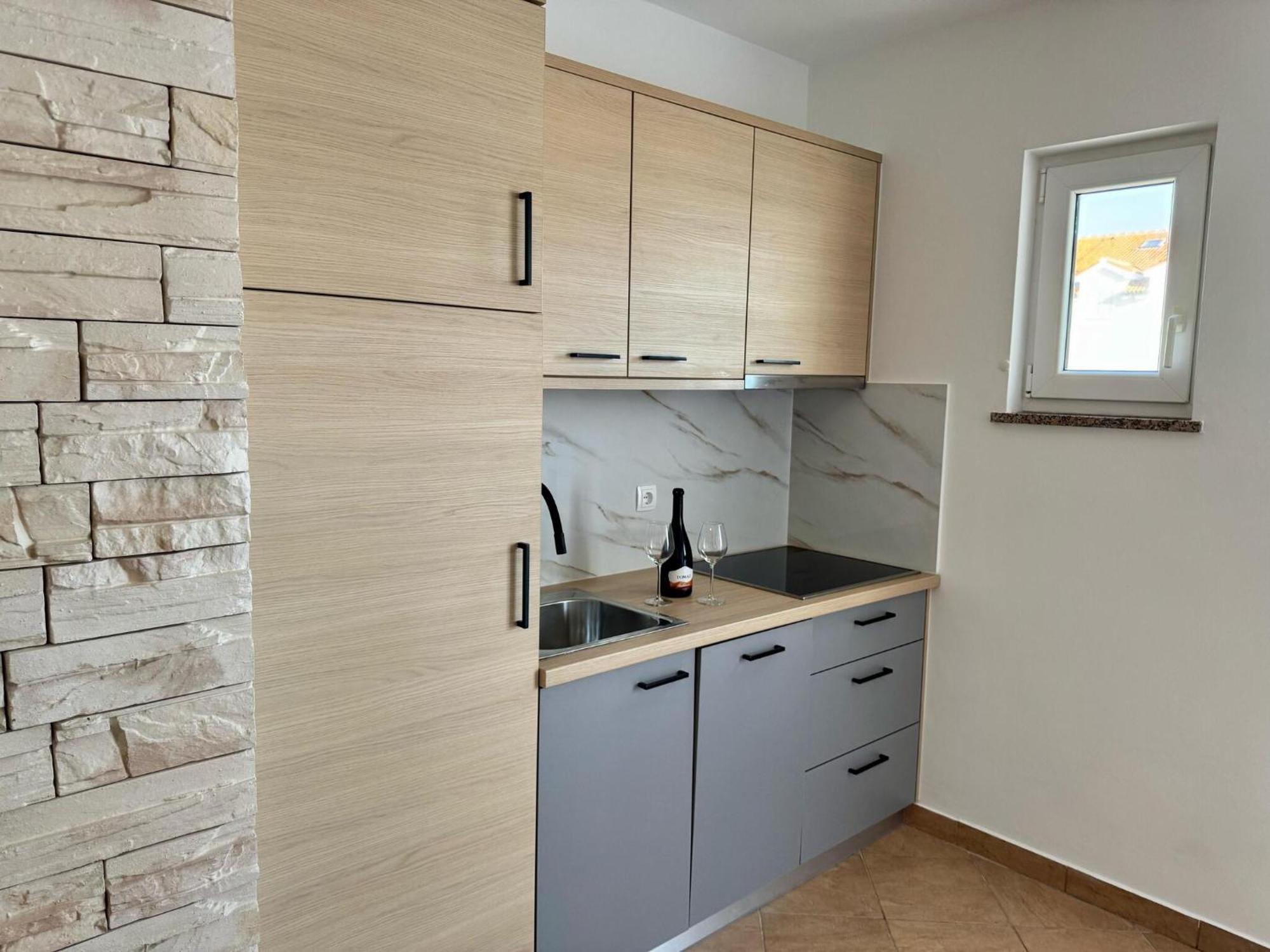 Apartments Franko Povljana Chambre photo