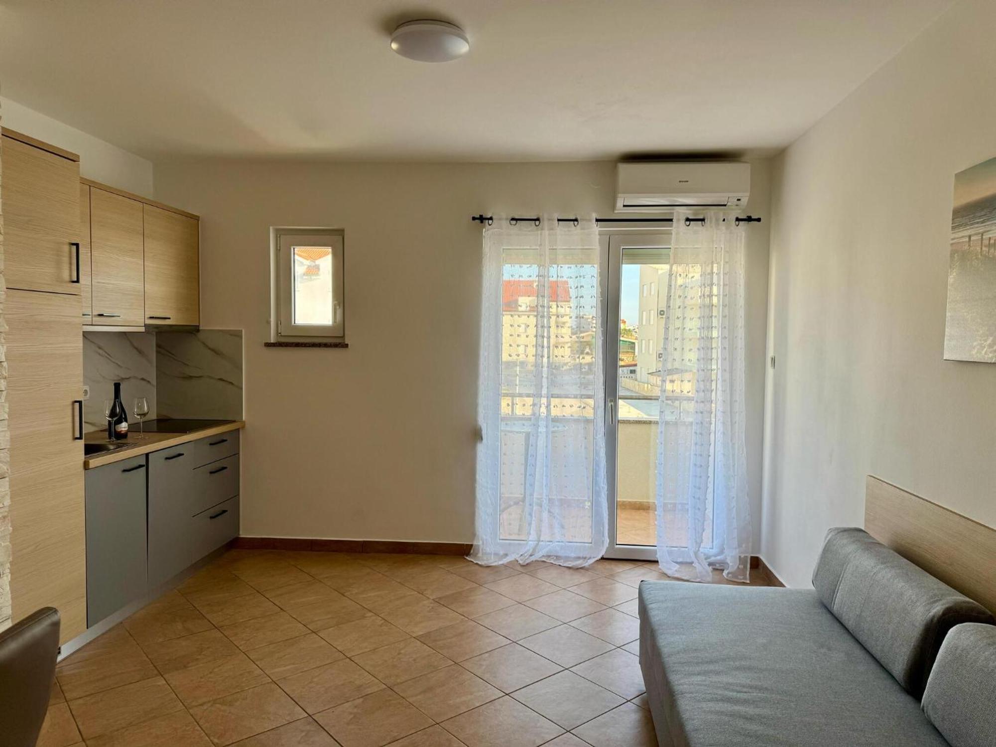 Apartments Franko Povljana Extérieur photo
